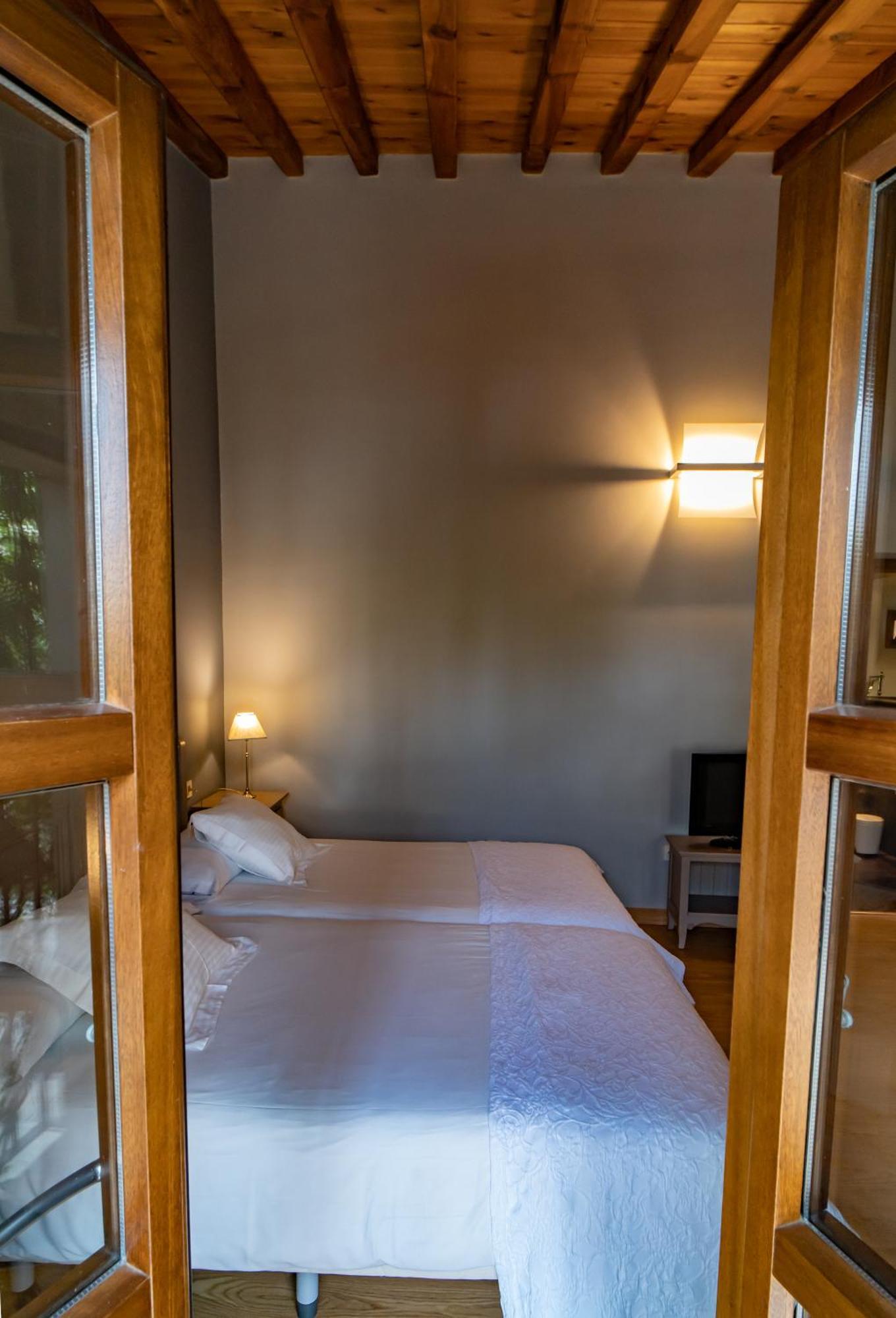 Hotel Alfonso IX (Adults Only) Caces Zewnętrze zdjęcie