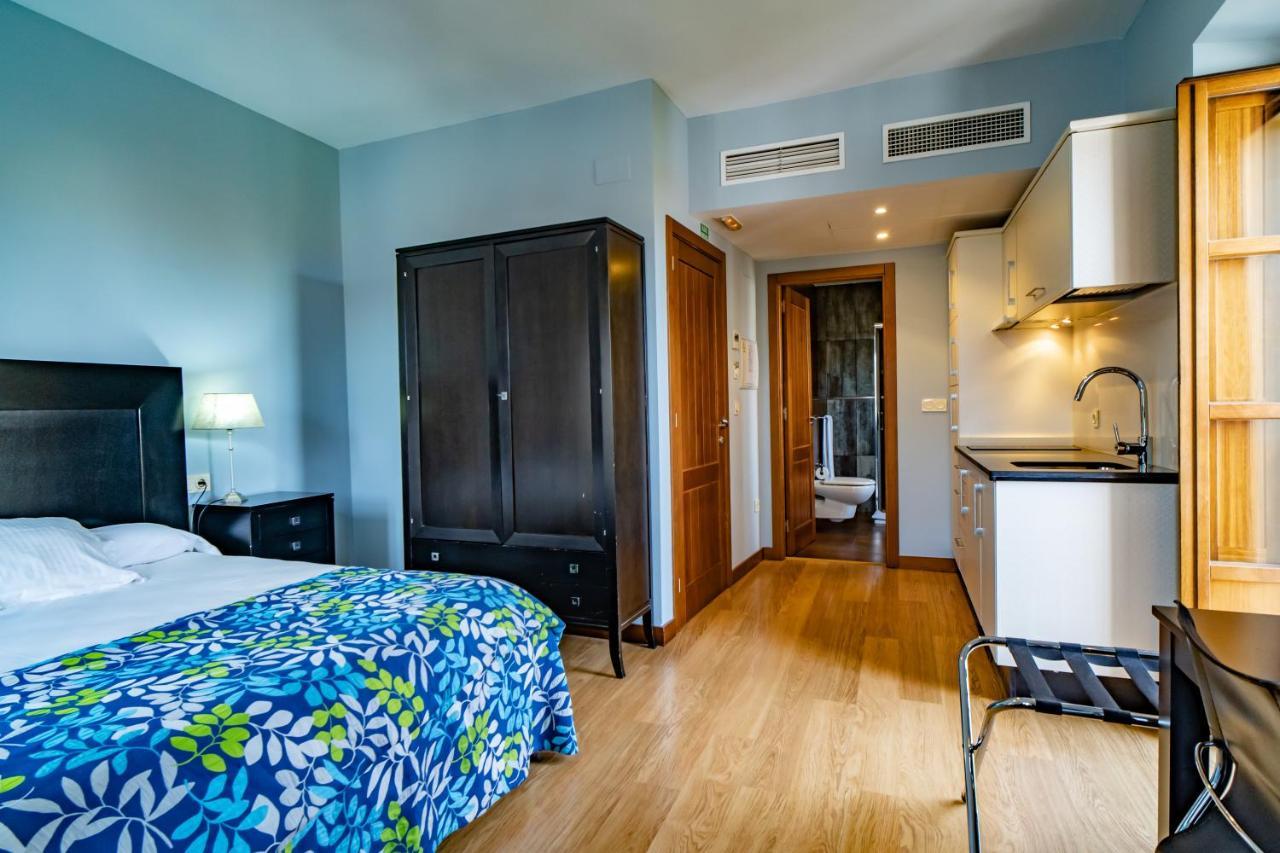 Hotel Alfonso IX (Adults Only) Caces Zewnętrze zdjęcie