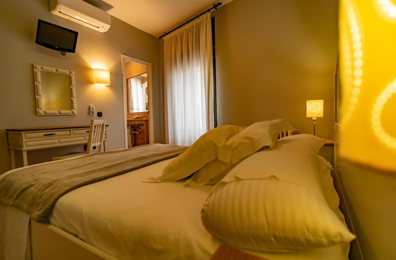 Hotel Alfonso IX (Adults Only) Caces Zewnętrze zdjęcie