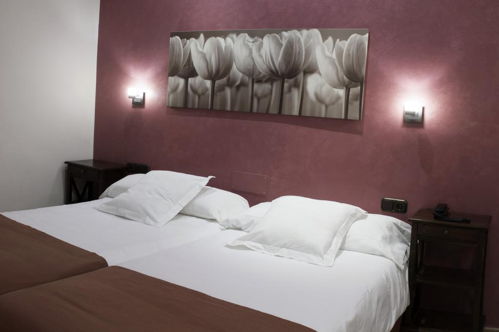 Hotel Alfonso IX (Adults Only) Caces Zewnętrze zdjęcie
