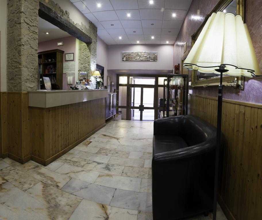 Hotel Alfonso IX (Adults Only) Caces Zewnętrze zdjęcie